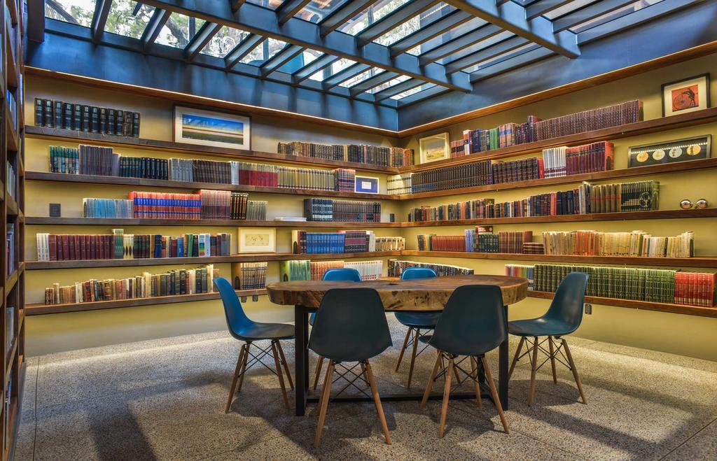 Hotel Criol Керетаро Екстер'єр фото Library