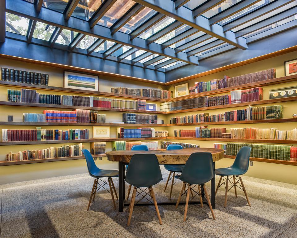 Hotel Criol Керетаро Екстер'єр фото Library